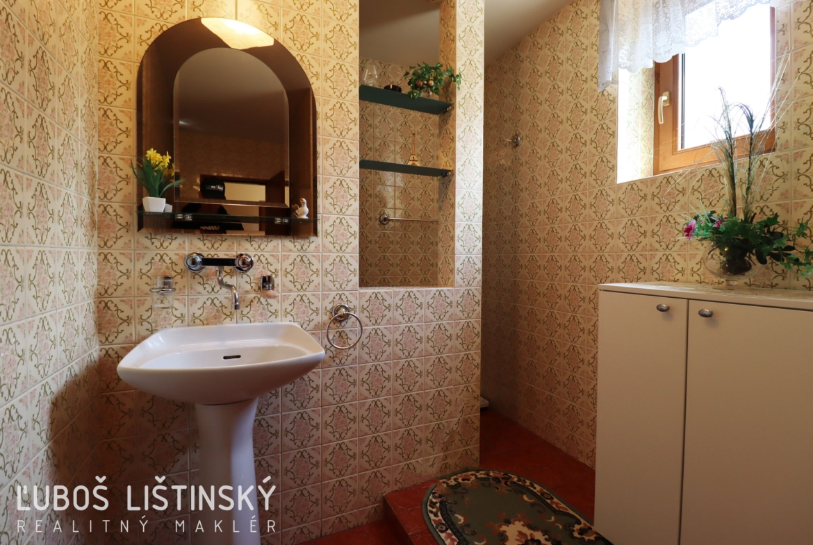 1170